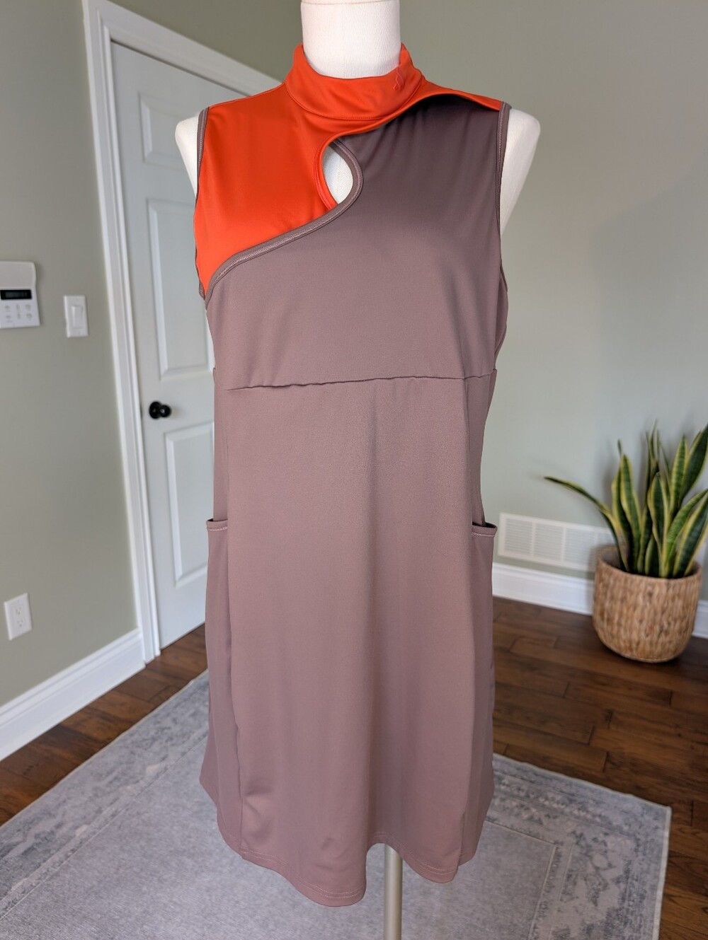 Adidas Colourblock Sleeveless Athletic Golf Dress Runs Small XL
